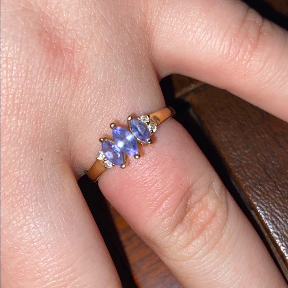 14k gold ring with diamonds - Picture 2 of 2